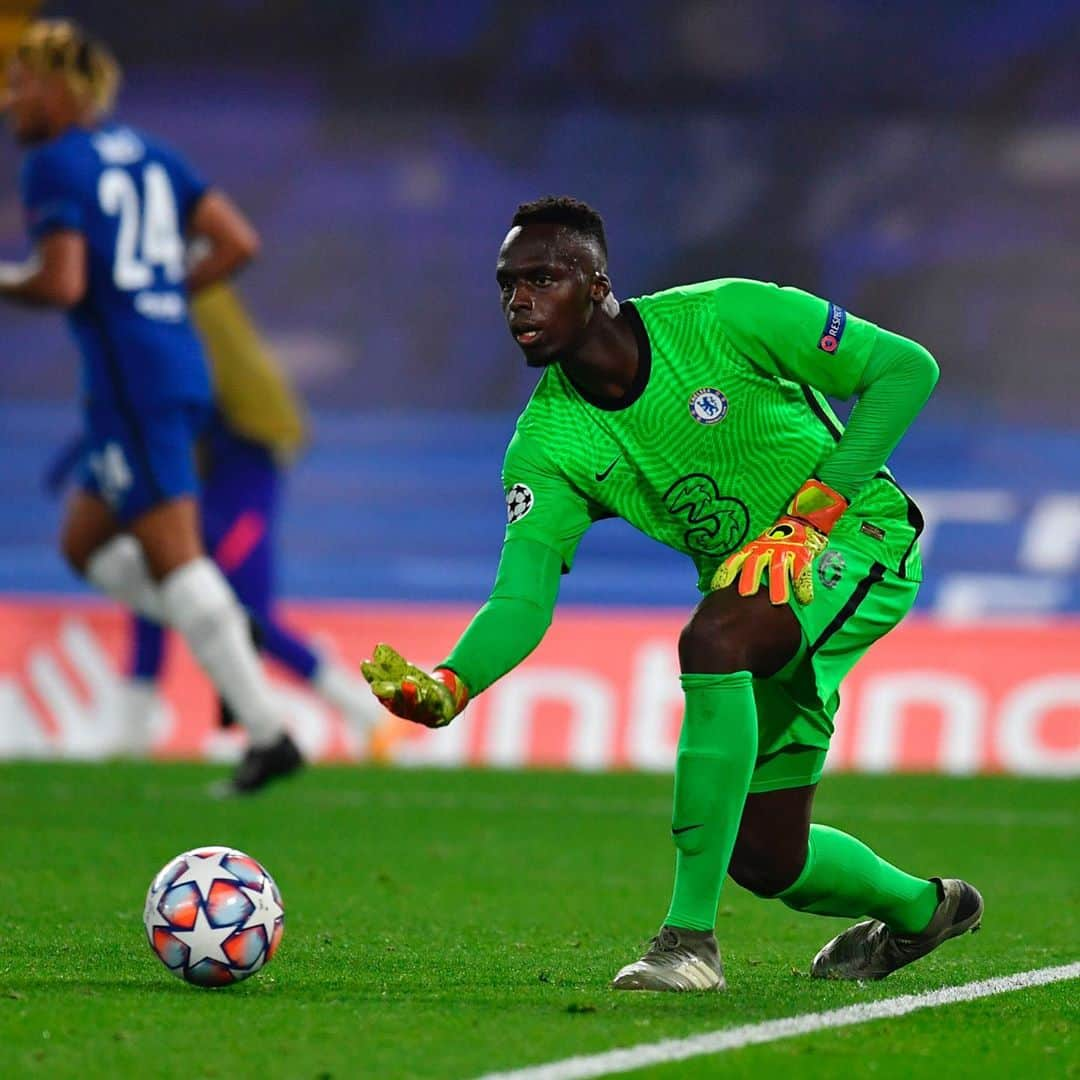 チェルシーFCさんのインスタグラム写真 - (チェルシーFCInstagram)「Come on, lads! 💪 It’s still Chelsea 0-0 Sevilla, with one hour on the clock. 👊 #CHESEV #CFC #UCL #Chelsea」10月21日 5時22分 - chelseafc