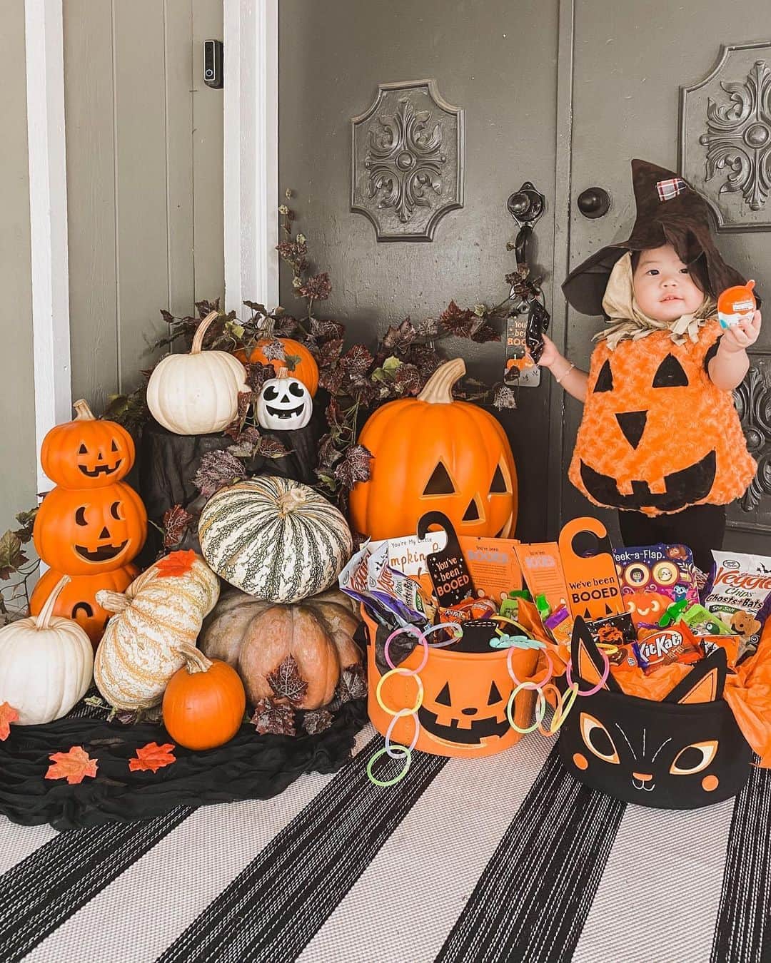 Targetさんのインスタグラム写真 - (TargetInstagram)「Can you spot the cutest pumpkin of them all? 🎃」10月21日 5時23分 - target