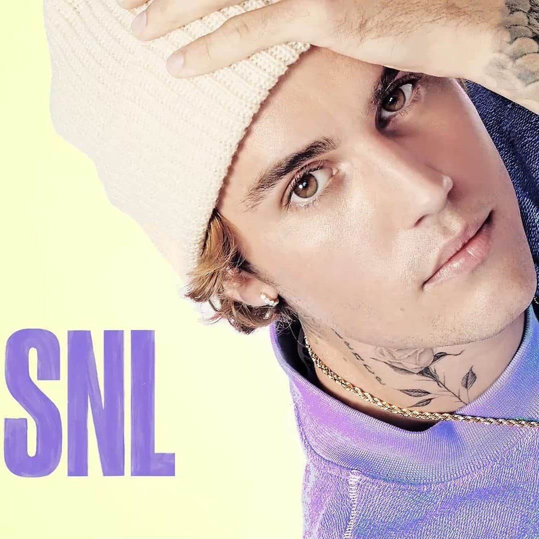 のインスタグラム：「If you didn't catch @JustinBieber this weekend on @nbcsnl, watch his fire performances of "Holy" with @ChanceTheRapper and "Lonely" with @itsbennyblanco now! 🔥 ⠀⠀⠀⠀⠀⠀⠀⠀⠀ ▶️[Link in bio] #SaturdayNightLive #SNL #JustinBieber #ChancetheRapper #bennyblanco #holy #lonely」