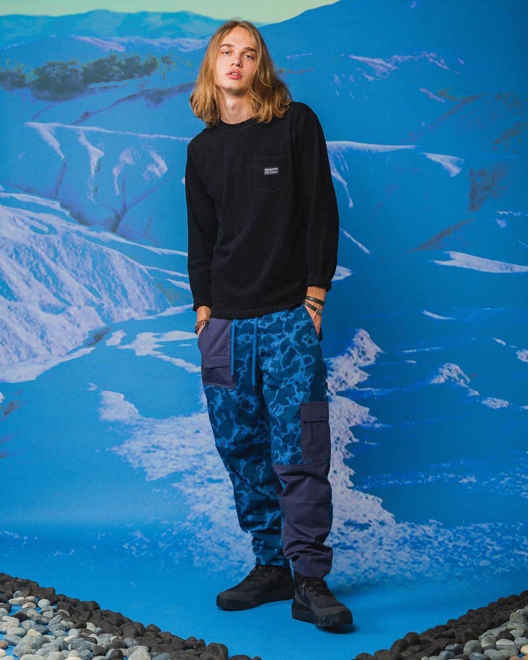 パブリッシュブランドのインスタグラム：「Powell L/S knit top and Anderson camo patchwork pant.  . . . . #publishbrand #todayfortomorrow」