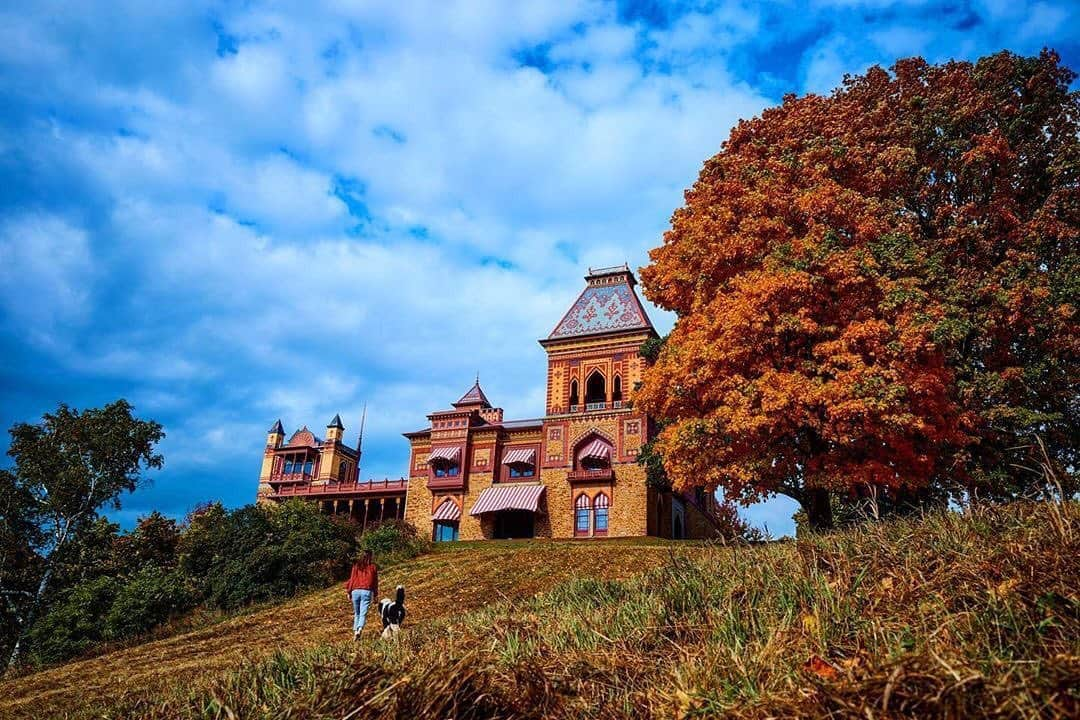 Ricoh Imagingさんのインスタグラム写真 - (Ricoh ImagingInstagram)「@williamhereford Shooting around the home of Fredric Church last week #gr3 #ricohgr3」10月21日 5時36分 - ricohpentax