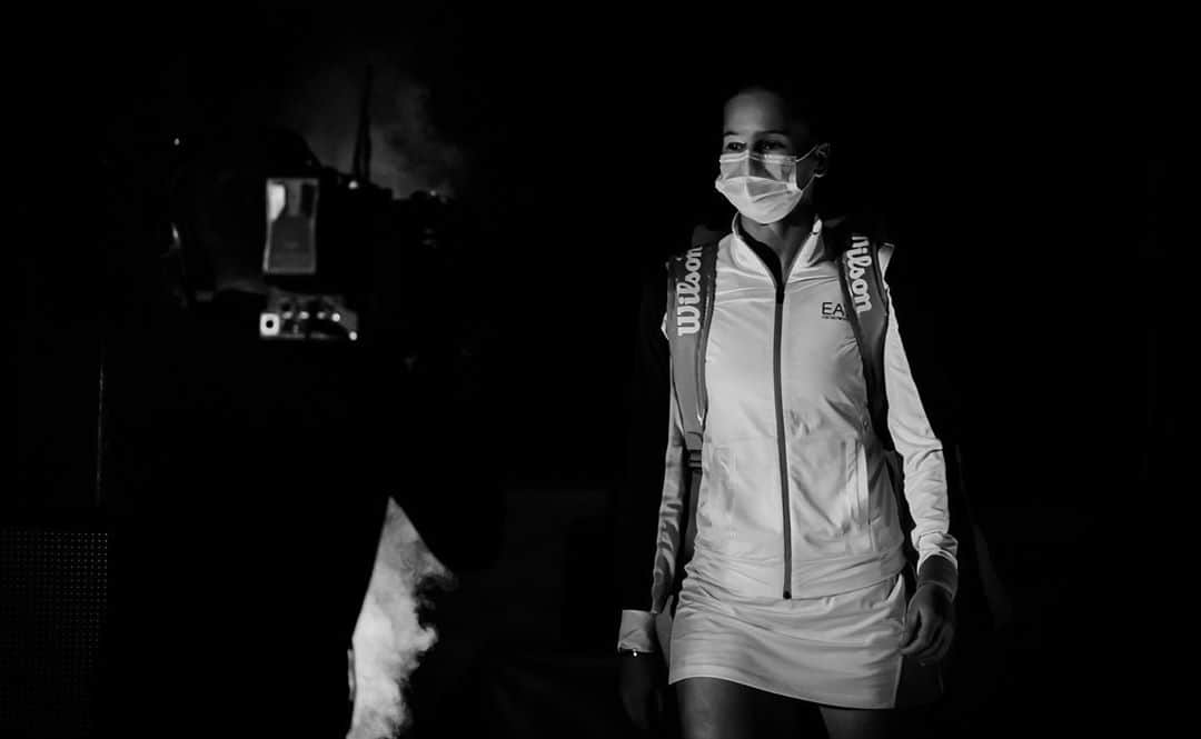 WTA（女子テニス協会）さんのインスタグラム写真 - (WTA（女子テニス協会）Instagram)「Making an entrance into round 2️⃣! #jtbankaostravaopen」10月21日 6時11分 - wta