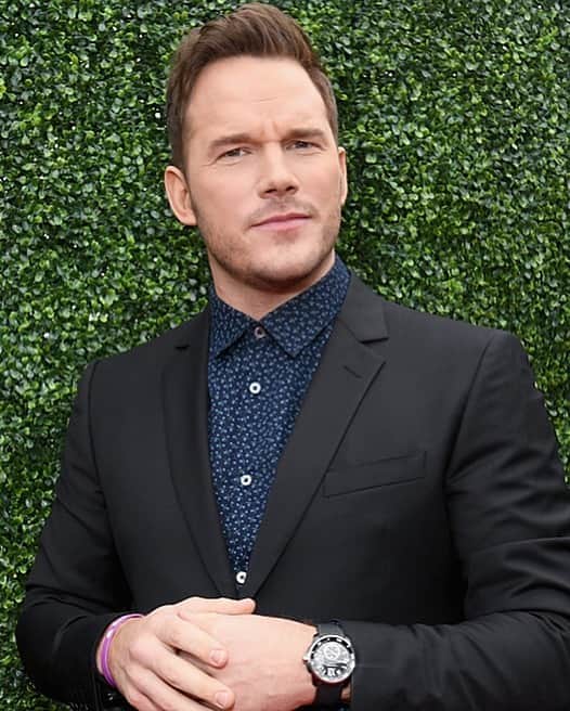 Just Jaredさんのインスタグラム写真 - (Just JaredInstagram)「People have been saying negative things about Chris Pratt because they assume he’s a Republican, but some evidence proves that seemingly is not true. And one of his Marvel co-stars is defending him. Tap this photo at the LINK IN BIO for all the details. #ChrisPratt Photo: Getty」10月21日 6時22分 - justjared