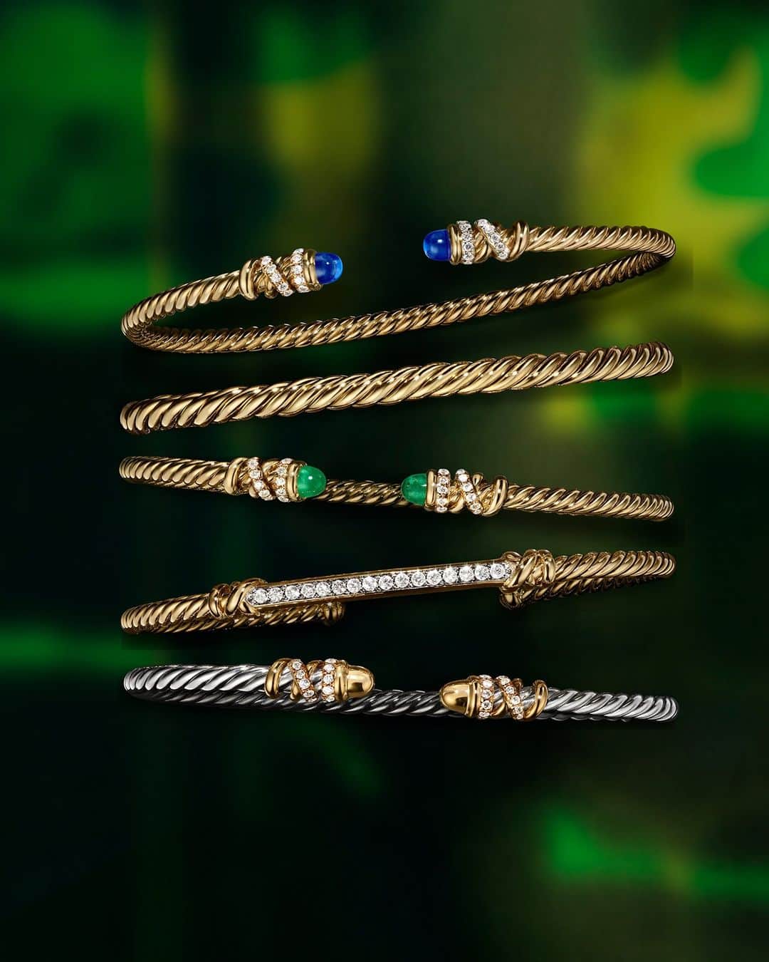 デビッドヤーマンのインスタグラム：「A fresh twist on Helena. Inspired by the first bracelet David made in 1978, our latest Petite Helena designs are offered in new 3mm and 4.6mm widths—perfect for layering. #TapToShop #DavidYurman」