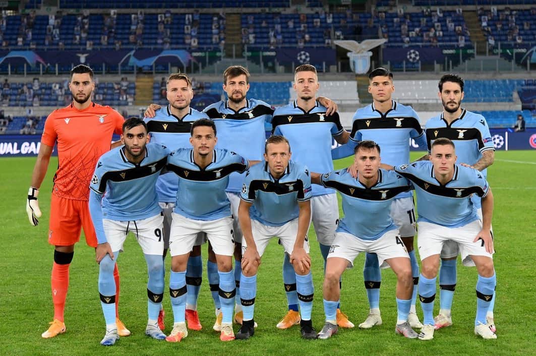 ルーカス・レイヴァのインスタグラム：「Insieme siamo più forte !! Grande partita ragazzi ... #nonmollaremai #forzalazio  Together we are stronger !! Great game guys .」
