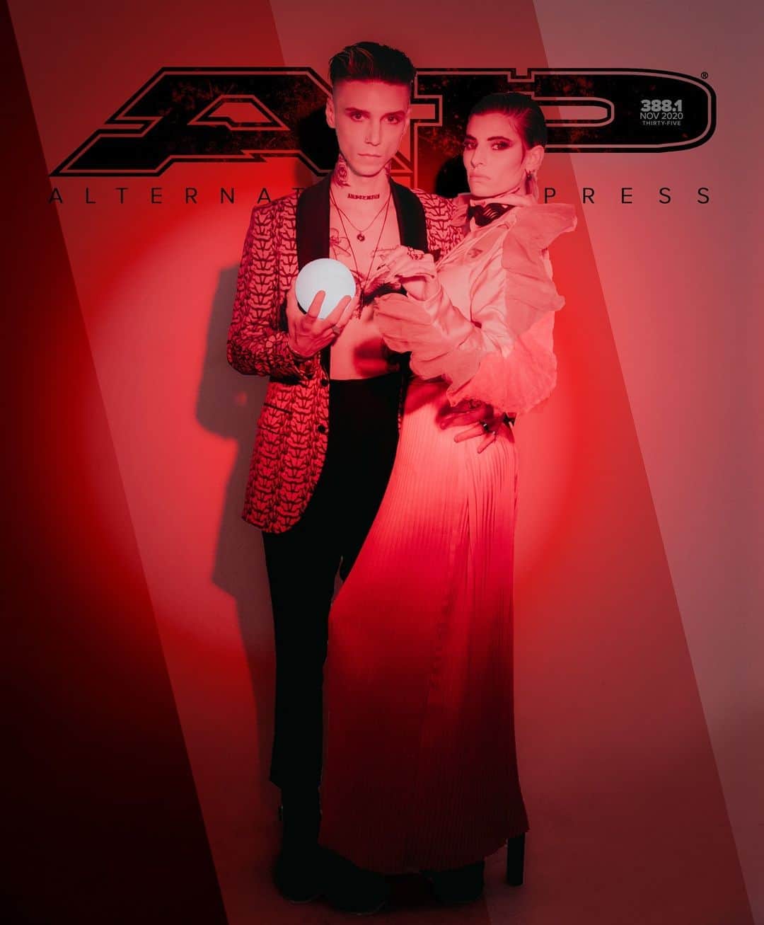 Alternative Pressさんのインスタグラム写真 - (Alternative PressInstagram)「In Issue 388, together or apart, @thejulietsimms and @andyblack know how to dominate. Whether they're creating together or separately, bouncing ideas off of each other or just being supportive partners, Juliet and Andy are redefining alternative music—and they're taking all of us along for the ride⁠ ALTPRESS.COM/NEWISSUE or LINK IN BIO⁠ 📷: @ashleyosborn⁠ .⁠ .⁠ .⁠ #julietsimms #julietsimmsbiersack #julietbiersack #andybiersack #andyblack #automaticloveletter #blackveilbrides #andyandjuliet #altpress #alternativepress⁠」10月21日 7時05分 - altpress