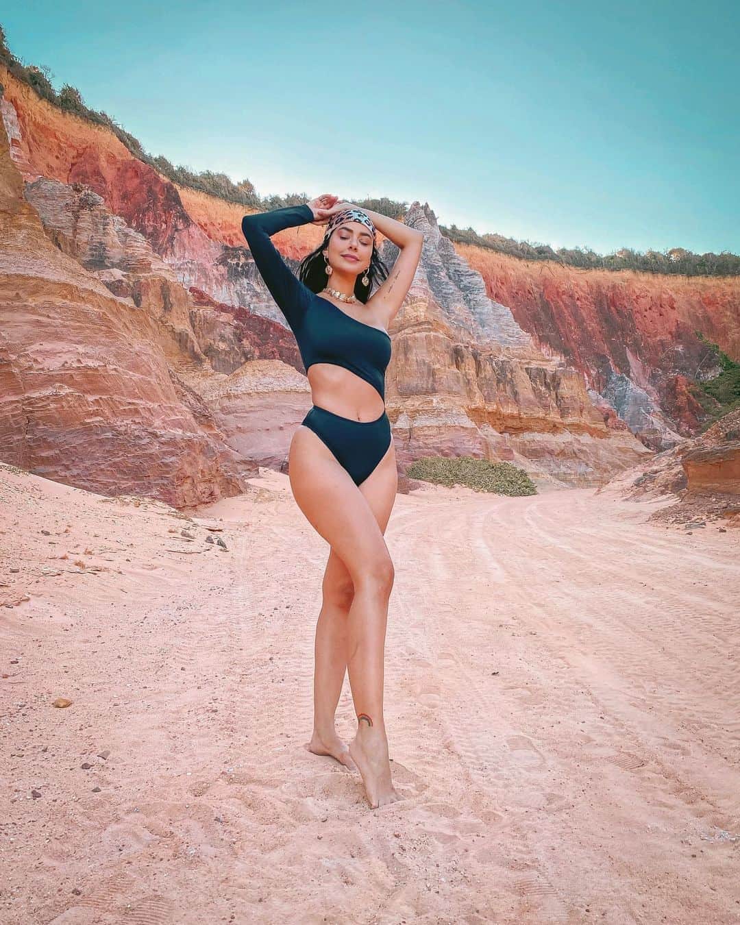 Gabriela Salesのインスタグラム：「Eita até que Uólok arrasou no clique kkk」