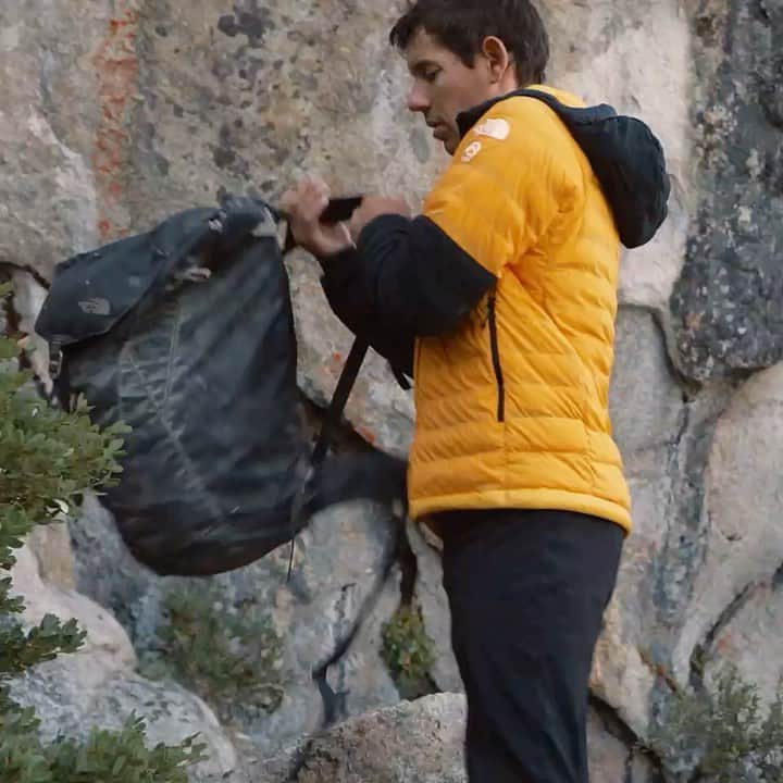 アレックス・オノルドのインスタグラム：「I’m proud to be a part of @thenorthface’s Reset campaign this fall - it’s about living intentionally and recognizing the power of exploration and adventure to drive positive change in our lives.  Check out the link in my bio. #neverstopexploring」