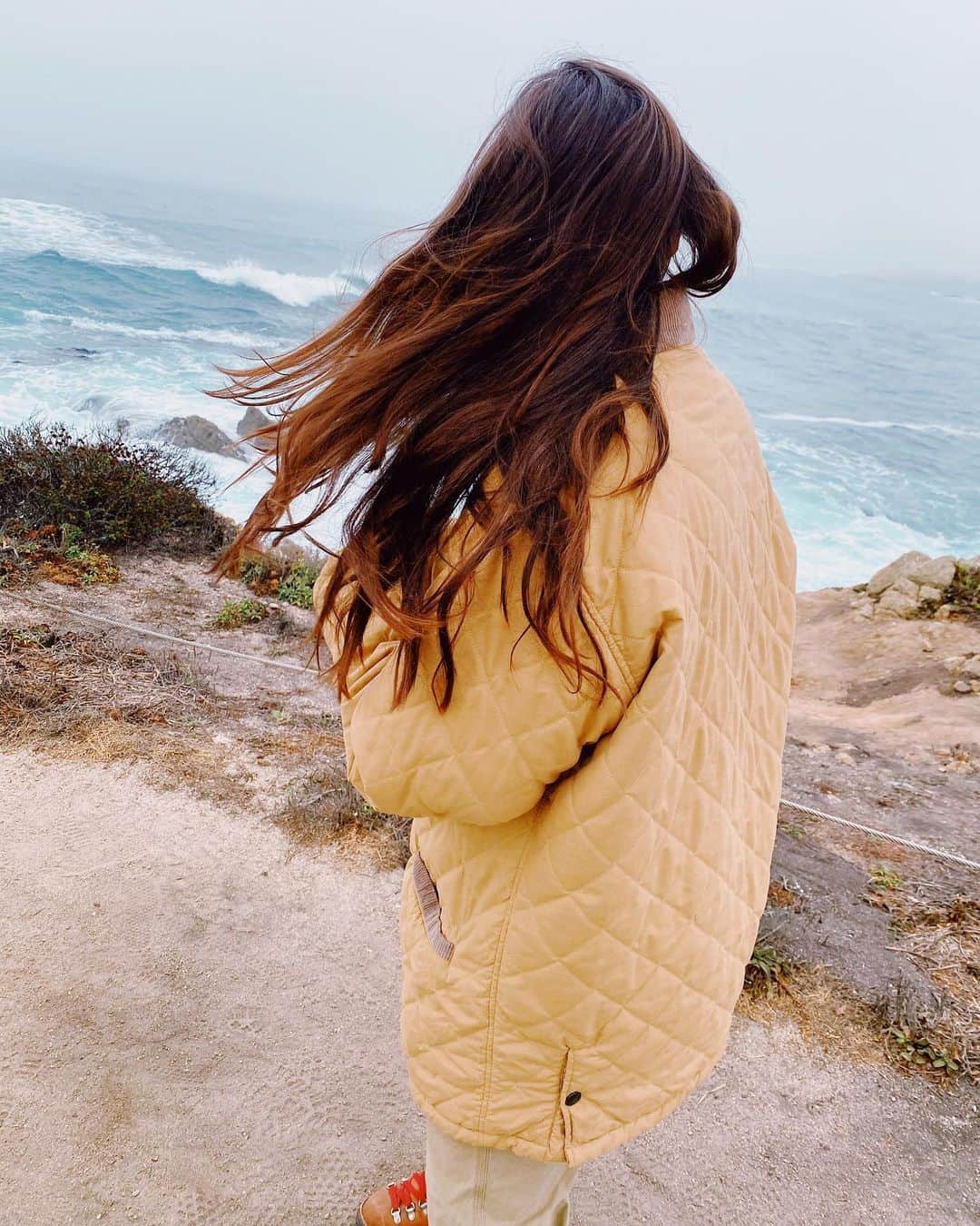 アラナ・マスターソンのインスタグラム：「🌊」