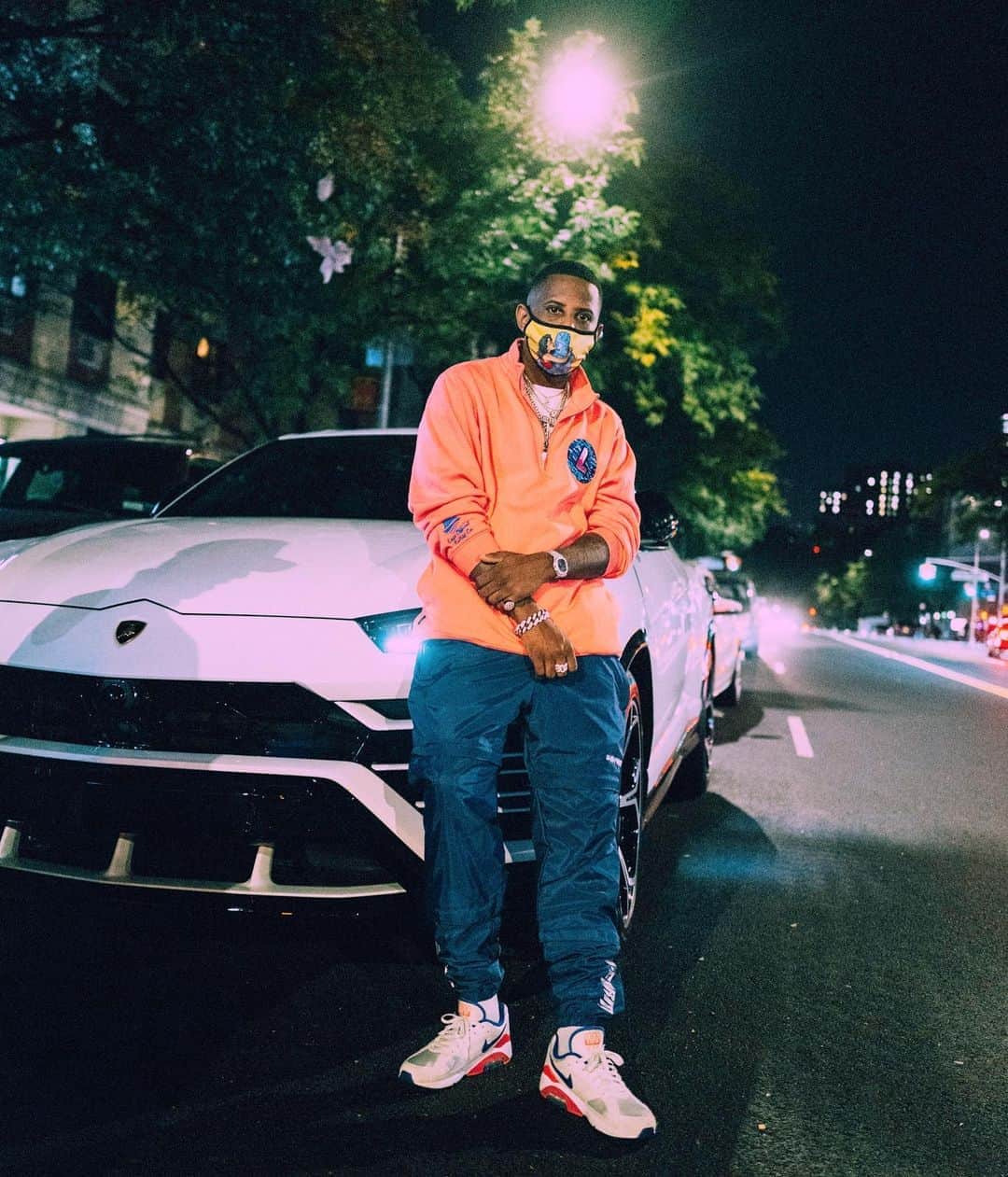 ファボラスのインスタグラム：「My biggest flex is that i don’t flex.. but i could 😷 [shot by @nextsubject]」