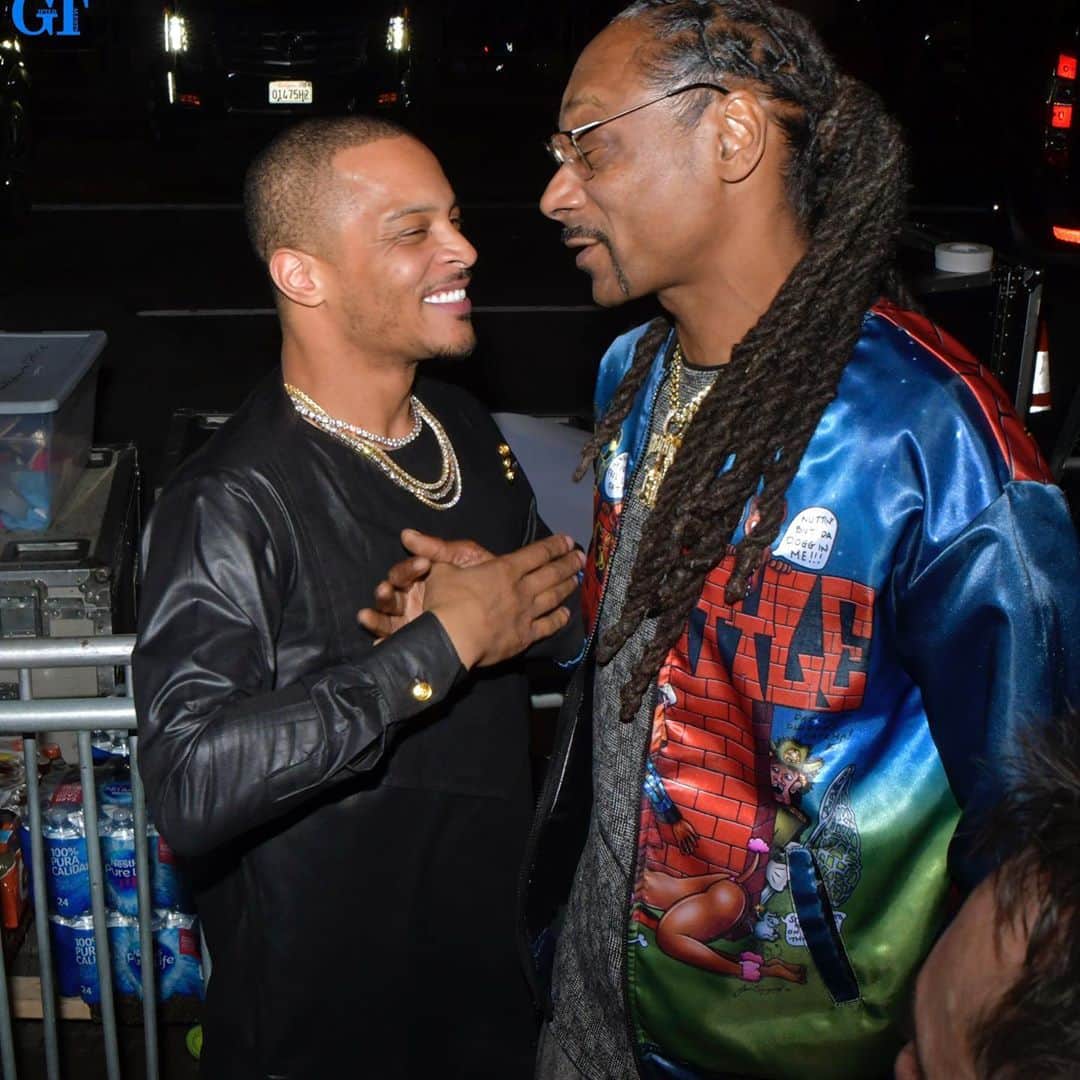 T.I.さんのインスタグラム写真 - (T.I.Instagram)「Happy Gday to a real 1🐶👑♎️🦁⚖️ I'm honored to have you as a friend & a mentor @snoopdogg you've always been an example to me and so many more in this shit. We appreciate you in a real way bro. A fuckin living legend & a national treasure in our eyes. Thanks for all you've contributed to the culture. Enjoy your day & pop that shit like YOU'sposedTo‼️ Big Love & Respect for a Lifetime👑」10月21日 10時27分 - tip