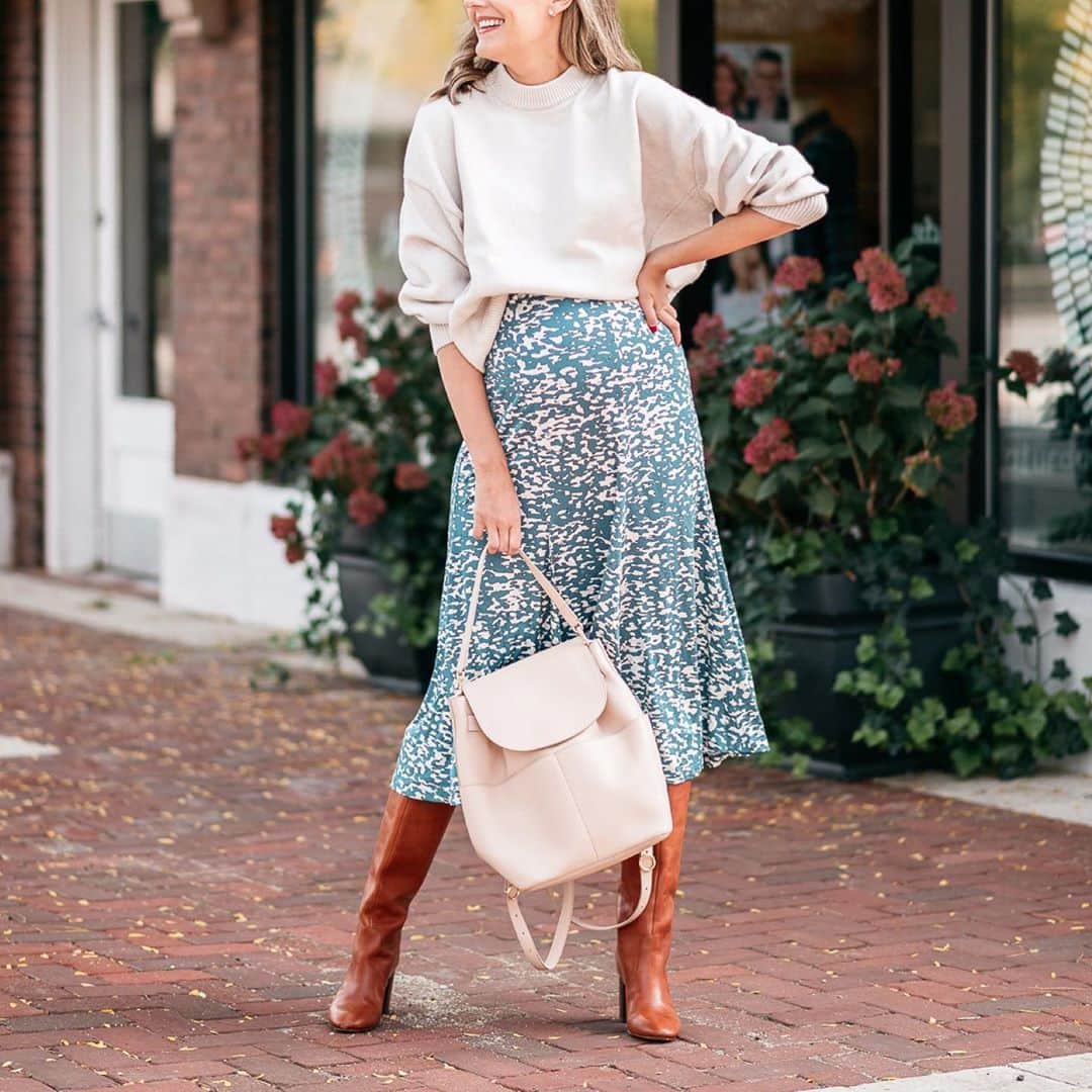 Anna Jane Wisniewskiのインスタグラム：「Not many outfits left with the ol’ bump—then the real fun begins!    http://liketk.it/2ZfGc #liketkit @liketoknow.it #hmxme #maternityfashion   📸 @ironandhoney」