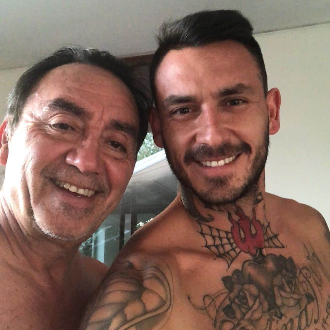 マウリシオ・ピニージャさんのインスタグラム写真 - (マウリシオ・ピニージャInstagram)「Mas que un padre un compañero de vida ! Feliz cumpleaños papito hermoso @ricardopinilla1957 ❤️🤩」10月21日 10時46分 - pinigol9