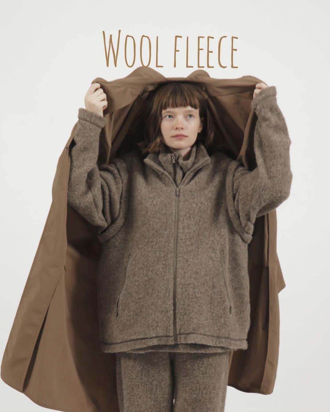 CLUÉLmagazineさんのインスタグラム写真 - (CLUÉLmagazineInstagram)「《ヤエカ》のウールのセットアップ。 ふっくらとした厚手のフリースは100％ウール製で、羊毛の天然色をそのまま採用した暖かみのある色合いが特徴的。 ボリュームがありながらも軽い着心地なのでコートのインナーとしても最適。 これを着てお家でぬくぬく過ごしましょ♡  from vol.44 P24 ・・・・・・・・・・・・・・・・・・・・・・・・・・﻿ #cluel #クルーエル #cluelmagazine #クルーエル女子 #fashion #ファッション好き #おしゃれ #グッドガール #ヤエカ #yaeca #ウールフリース #ブラウンコーデ #シンプルが好き ﻿ こちらのアカウントもフォローしてね！﻿ @cluel_homme﻿ @navys_magazine」10月21日 10時59分 - cluelmagazine