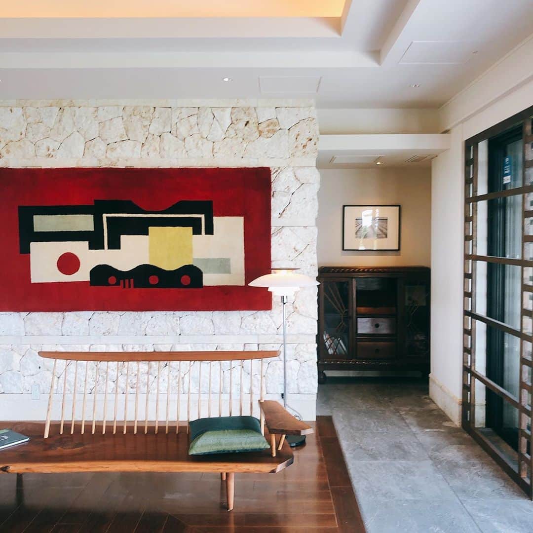 のインスタグラム：「ｋａｗａｉｉ  ホテルとかお店っておうち選びやお仕事にいろいろ参考になるなぁ。  #interior #lifestyle #fashionable #hiramatsu #japan」