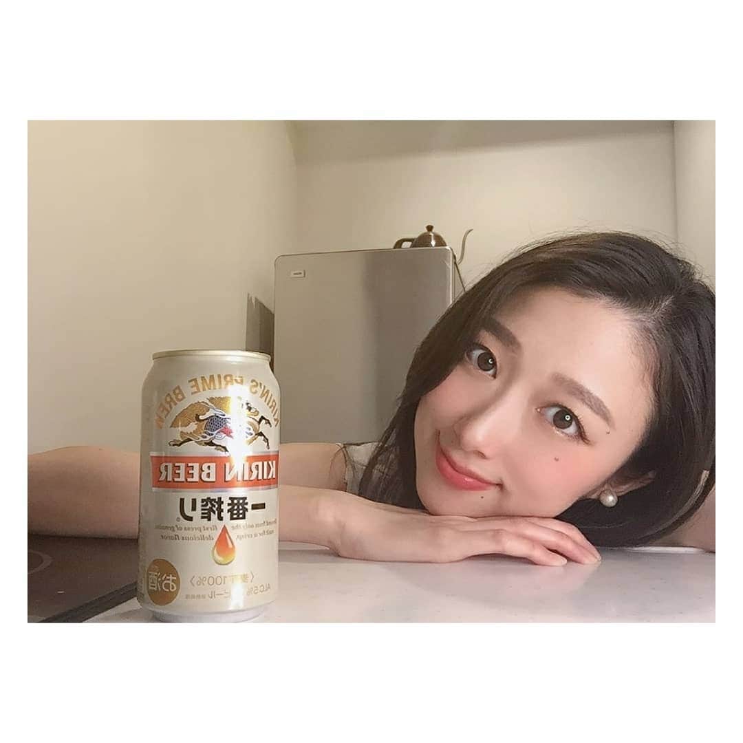 のインスタグラム：「YouTubeチャンネル開設しました！ 酒飲みは是非みてほしい。笑  飲みながら、 簡単一品おつまみレシピを 紹介しています。  動画編集自体ほぼ初だったので まだまだ甘ちゃんですが、 よろしくお願いいたします◎  『サエのベロ酔いレシピ』で 検索してください！ プロフィール欄のリンクからも飛べます◎  #youtubeはじめました #料理 #レシピ #酒飲み」