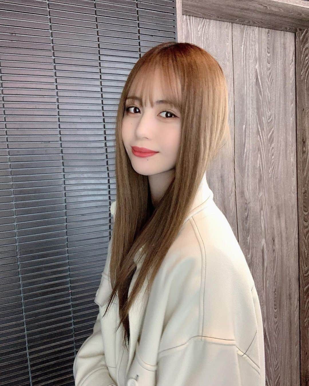 Nanaseのインスタグラム：「🙃」