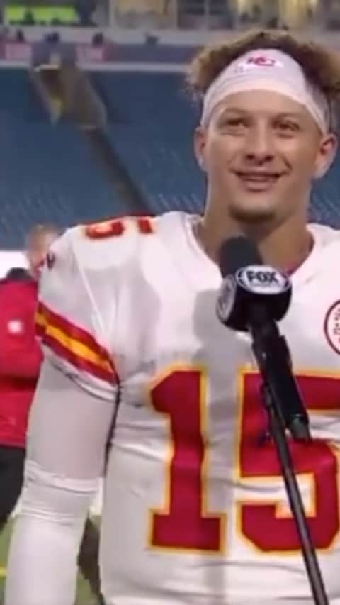 エリン・アンドリューズのインスタグラム：「No one loves the #MNF stage more than @patrickmahomes! Post game interview after a big win in Buffalo • @nflonfox @chiefs #ChiefsKingdom #KC」