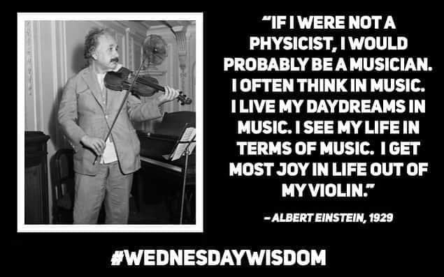 アルベルト・アインシュタインさんのインスタグラム写真 - (アルベルト・アインシュタインInstagram)「#WednesdayWisdom: “If I were not a physicist, I would probably be a musician. I often think in music. I live my daydreams in music. I see my life in terms of music. I get most joy in life out of my violin.” – Albert Einstein, 1929」10月21日 22時56分 - alberteinstein