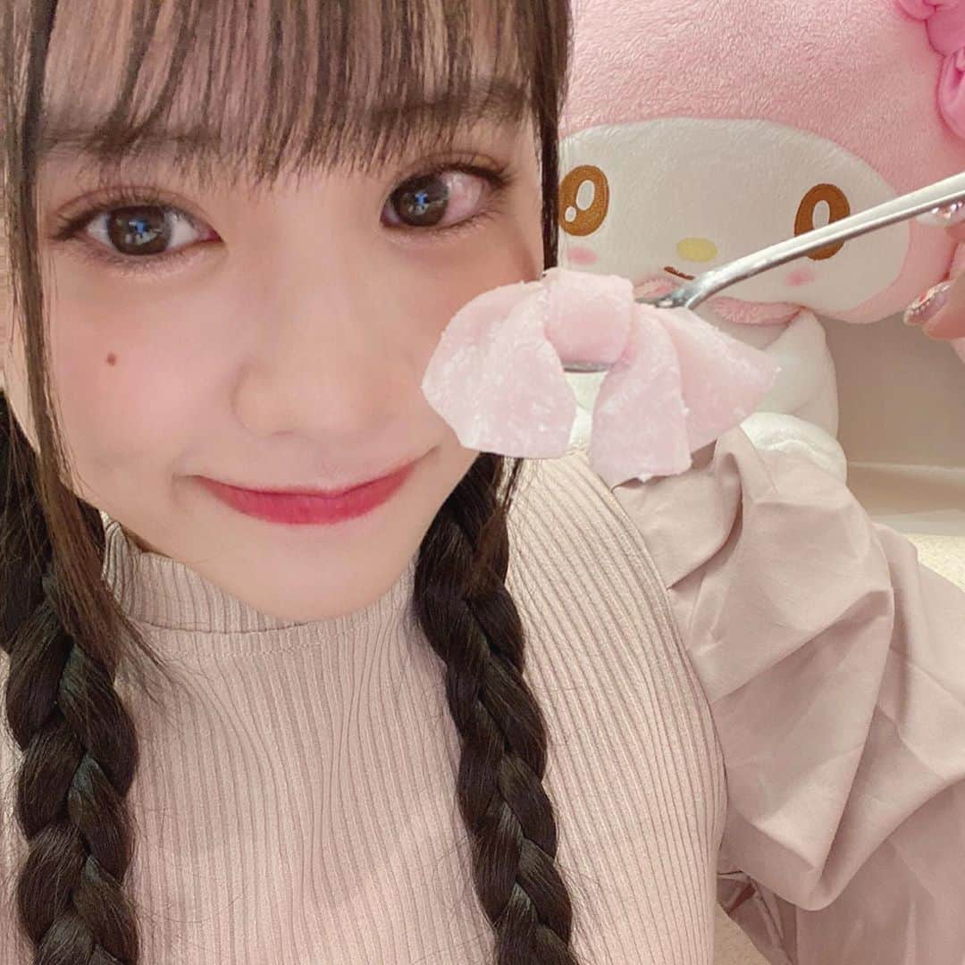 堤もねさんのインスタグラム写真 - (堤もねInstagram)「メロちゃんにめろめろ💕  #マイメロディ  #マイメロカフェ」10月21日 23時06分 - mone._.mone