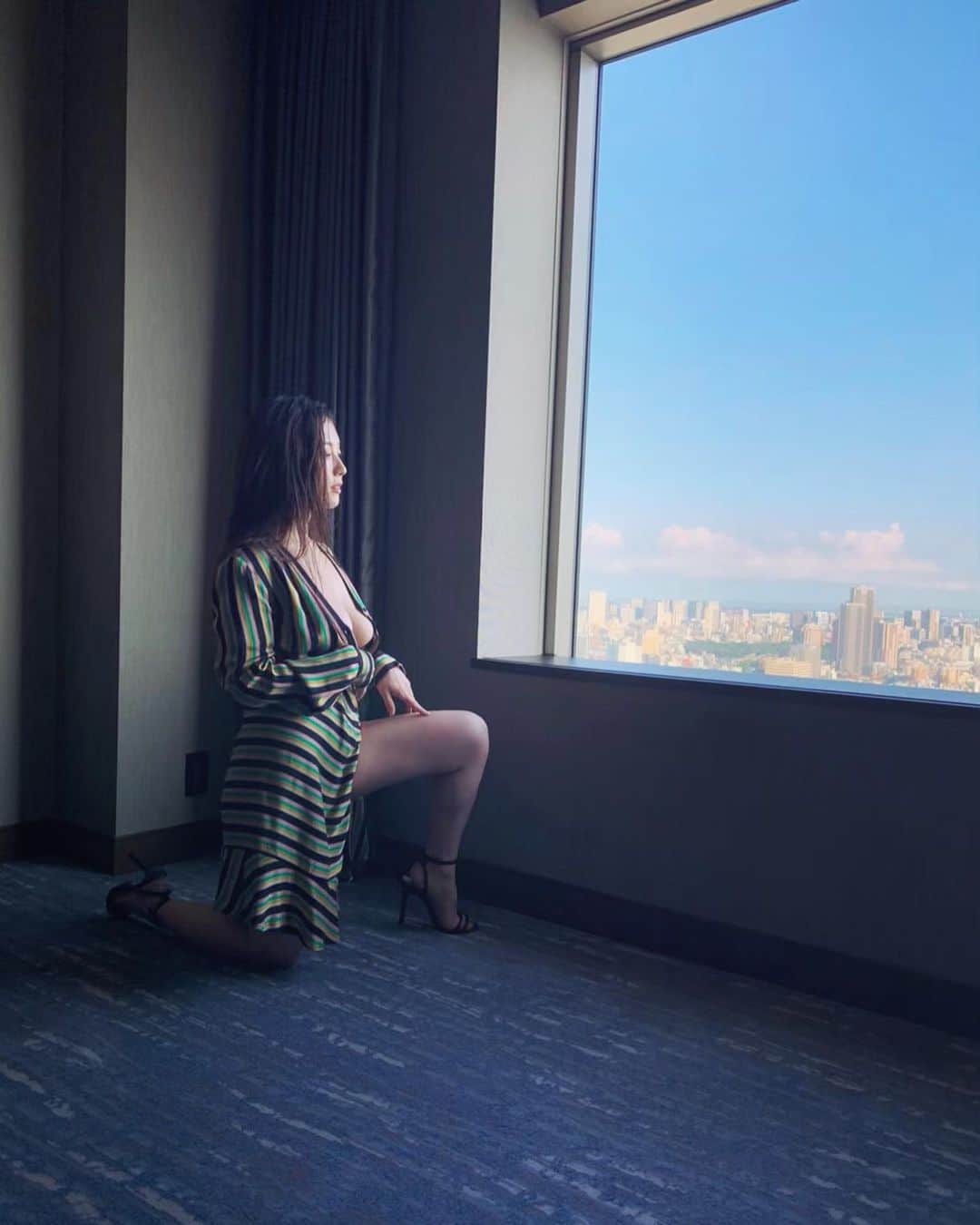 園都さんのインスタグラム写真 - (園都Instagram)「アーバンな感じで。  #gravure #gravuremodel #japanesegirl #instagravure #photography #sexyhot #sexy #followｍe #tokyo #urban #miyakosono」10月21日 23時15分 - miyakosono_official