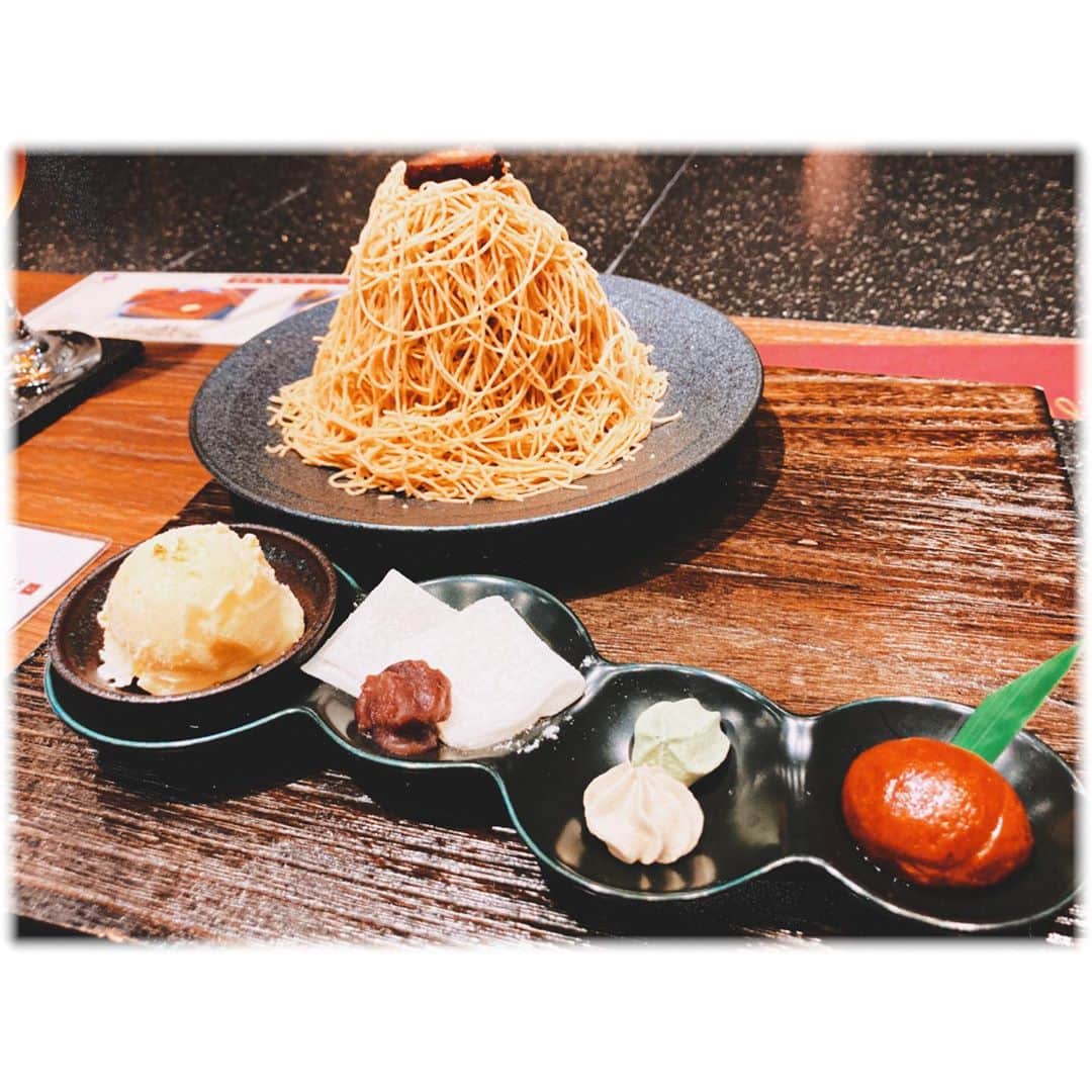 西満里奈さんのインスタグラム写真 - (西満里奈Instagram)「🌰 美味しかった⸜❤︎⸝‍ #栗りん #モンブラン」10月21日 23時20分 - 24marina_0116