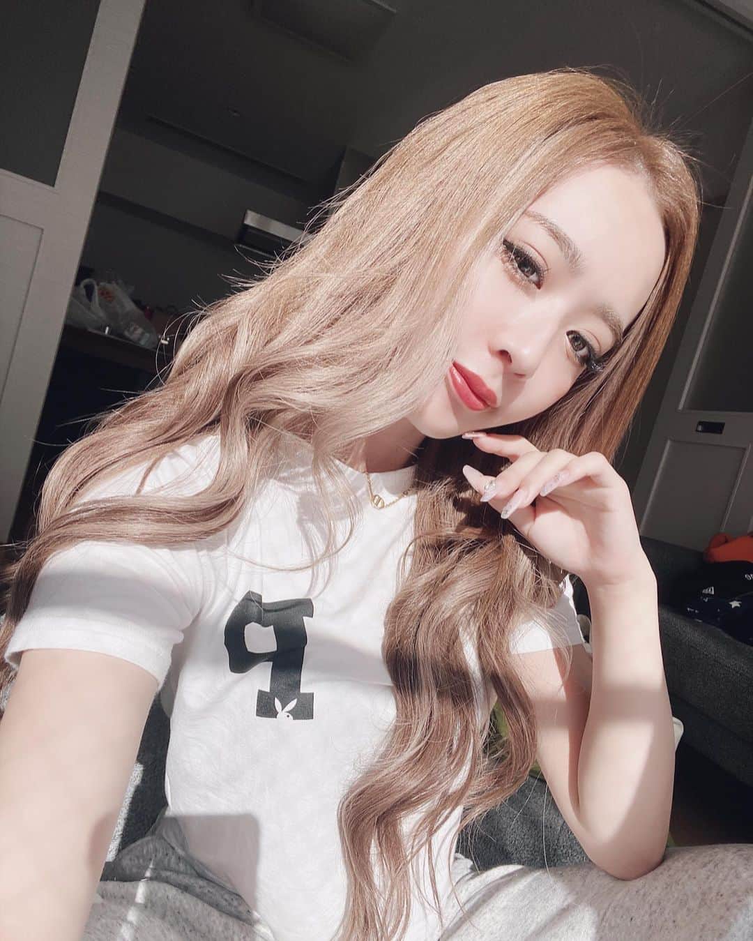 田村月光（ツッキー）のインスタグラム：「. この間ank行ってきた❕🤍 ゆりさんと話すのめっちゃ楽しい🤣笑 いつも綺麗にしてくれてありがとうございます🧸‪‪❤︎‬ @ankhcross_yuri ﾍﾟｺﾘ(.. )♡」