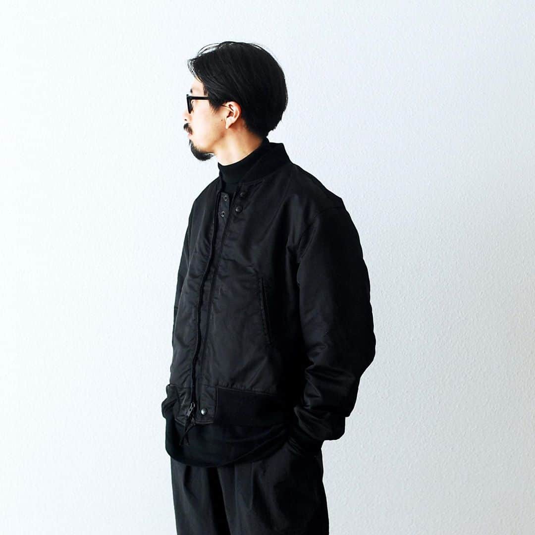 wonder_mountain_irieさんのインスタグラム写真 - (wonder_mountain_irieInstagram)「［#20AW］ Engineered Garments / エンジニアードガーメンツ "SVR Jacket - Flight Satin" ¥63,800- _ 〈online store / @digital_mountain〉 https://www.digital-mountain.net/shopbrand/000000012487/ _ 【オンラインストア#DigitalMountain へのご注文】 *24時間受付 *15時までのご注文で即日発送 *1万円以上ご購入で、送料無料 tel：084-973-8204 _ We can send your order overseas. Accepted payment method is by PayPal or credit card only. (AMEX is not accepted)  Ordering procedure details can be found here. >>http://www.digital-mountain.net/html/page56.html  _ #NEPENTHES #EngineeredGarments #ネペンテス #エンジニアードガーメンツ _ 本店：#WonderMountain  blog>> http://wm.digital-mountain.info _ 〒720-0044  広島県福山市笠岡町4-18  JR 「#福山駅」より徒歩10分 #ワンダーマウンテン #japan #hiroshima #福山 #福山市 #尾道 #倉敷 #鞆の浦 近く _ 系列店：@hacbywondermountain _」10月21日 15時18分 - wonder_mountain_