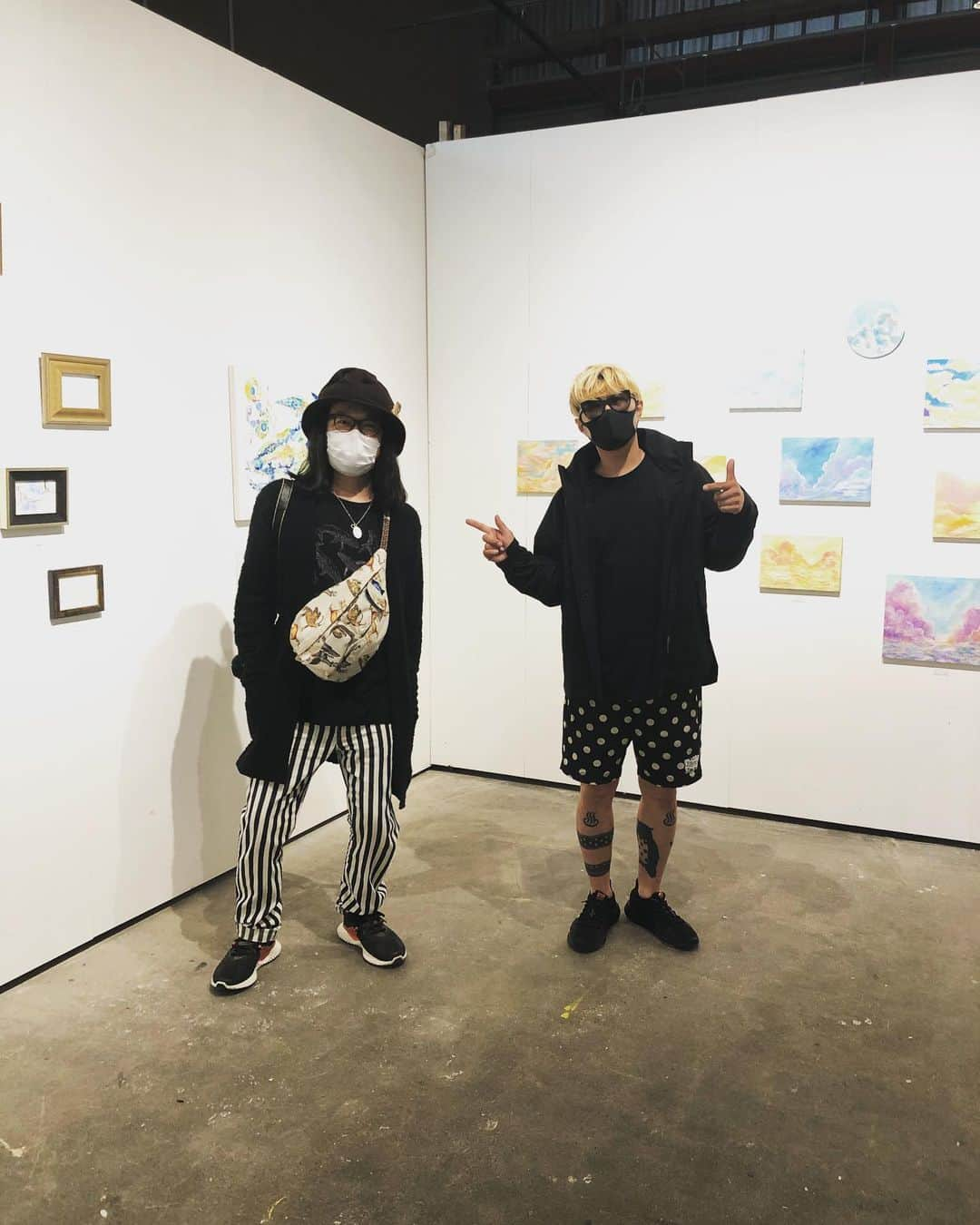 橋本塁さんのインスタグラム写真 - (橋本塁Instagram)「昨日は中川和寿くんの個展「ページをめくる音」を観に行きました！ 25日まで「スタジオ開墾」でやってるので是非！めちゃくちゃ綺麗で素晴らしい展示でした！！ 芸術の秋！ #中川和寿 #ページをめくる音 #スタジオ開墾」10月21日 15時37分 - ruihashimoto