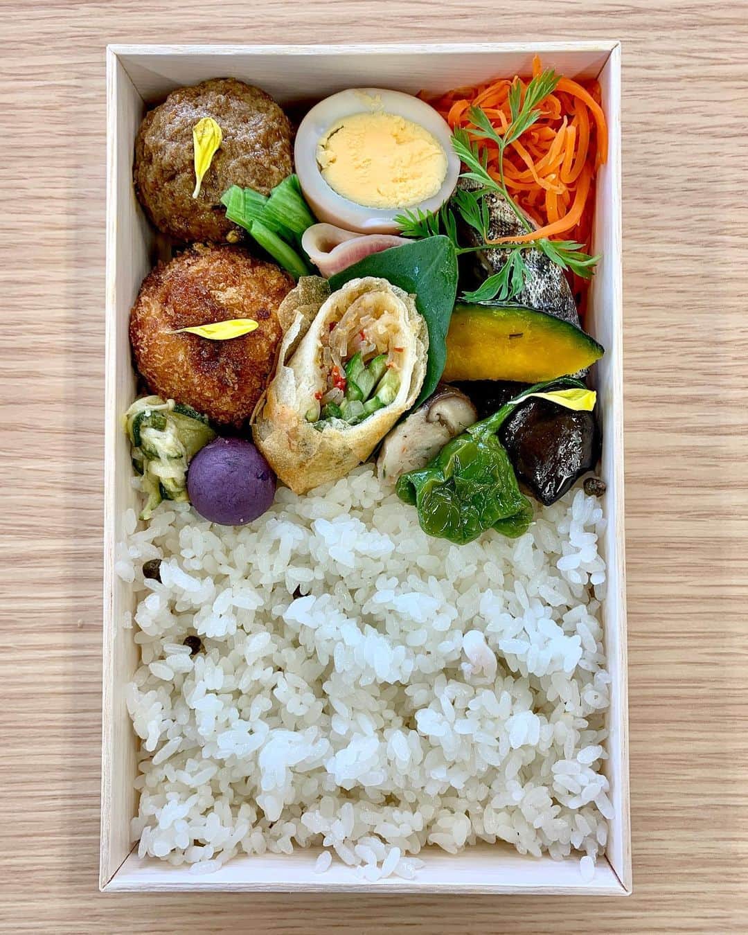 のインスタグラム：「今日はロケ弁。chioben でした。」