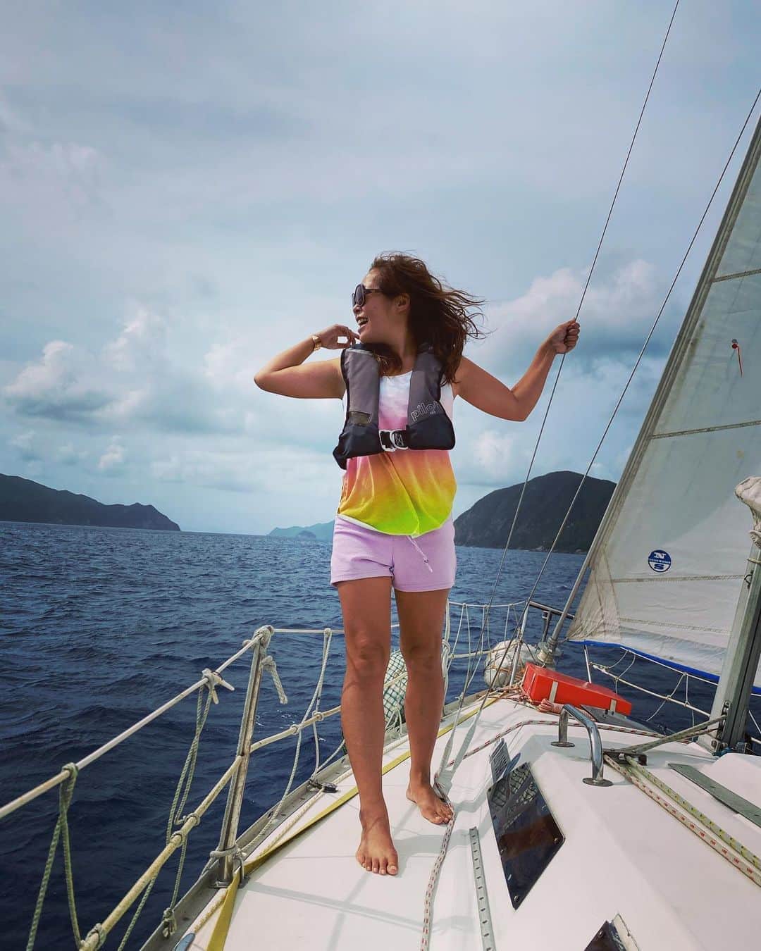 三谷晶子さんのインスタグラム写真 - (三谷晶子Instagram)「Today's sailing.  #加計呂麻島  #kakeromaisland #yachtlife #sailing  #sailinglovers  #sailorgirl  #sailorwoman  #instasail #instasailing  #sailinglife  #womenwhosail  #lovetosail」10月21日 16時53分 - akikomitani