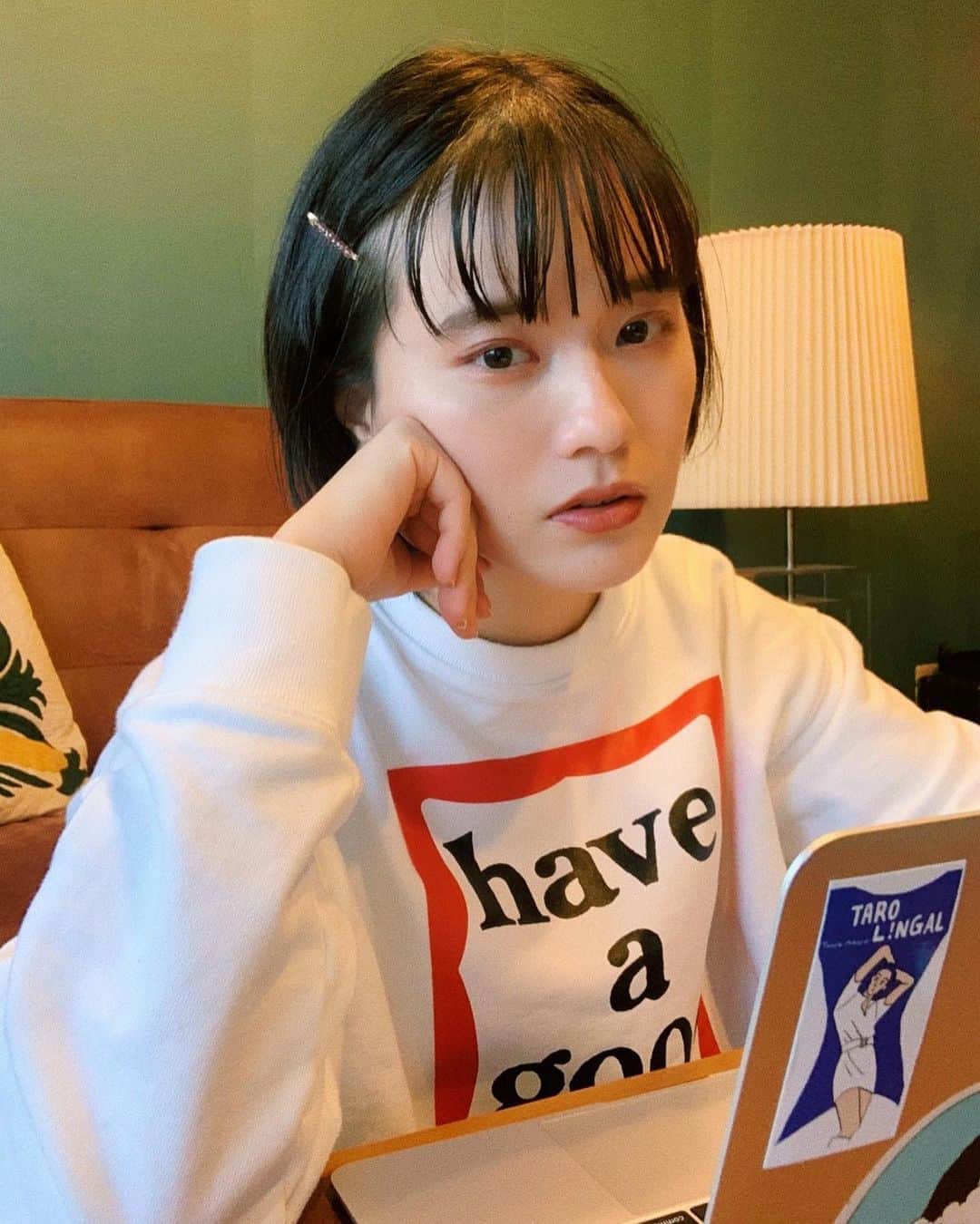 のインスタグラム：「今日はこれから編集作業する💻」