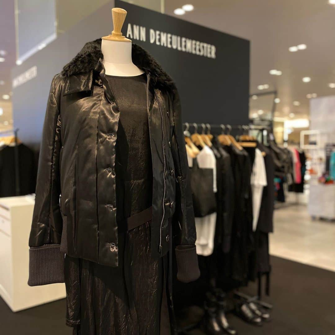 HANKYU.MODEさんのインスタグラム写真 - (HANKYU.MODEInstagram)「"THE UNICORN" ANN DEMEULEMEESTER FALL AND WINTER COLLECTION 2020 Until 10/27 At 3F Event Space1 詳しくはプロフィールURLをチェック！ #Hankyu #HANKYUMODE #umedahankyu #阪急うめだ本店 #うめだ阪急 #阪急百貨店 #osaka #umeda #mode #anndemeulemeester　#アンドゥムルメステール #FW2020」10月21日 17時01分 - hankyumode