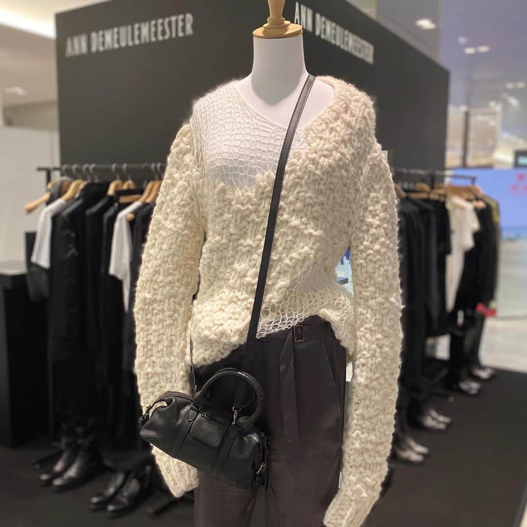 のインスタグラム：「"THE UNICORN" ANN DEMEULEMEESTER FALL AND WINTER COLLECTION 2020 Until 10/27 At 3F Event Space1 詳しくはプロフィールURLをチェック！ #Hankyu #HANKYUMODE #umedahankyu #阪急うめだ本店 #うめだ阪急 #阪急百貨店 #osaka #umeda #mode #anndemeulemeester　#アンドゥムルメステール #FW2020」