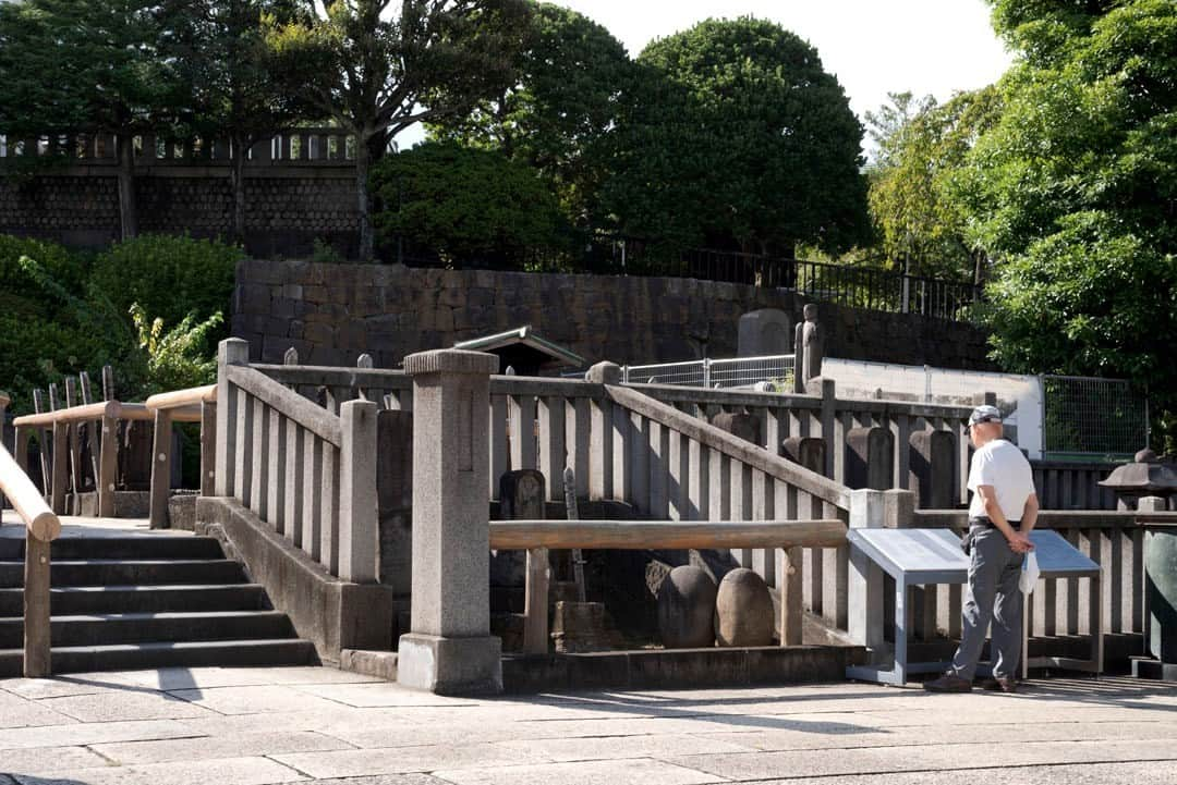 東京都庁広報課さんのインスタグラム写真 - (東京都庁広報課Instagram)「「泉岳寺／Sengakuji Temple (2020.9.8撮影)」最寄駅：泉岳寺駅  #泉岳寺 #忠臣蔵 #寺院仏閣 #赤穂浪士 #大石内蔵助 #高輪ゲートウェイ #義士祭 #tokyotokyo #tokyogram #moodygrams #jp_gallery #ptk_japan #gdayjapan #realtokyo #beautifuldestinations #tokyojapan #instatokyo #loves_nippon #phos_japan #bestjapanpics #cooljapan #japan_of_insta #photo_jpn #illgrammers #景色 #東京 #Tokyo #东京 #도쿄 #tokyogood」10月21日 17時01分 - tocho_koho_official