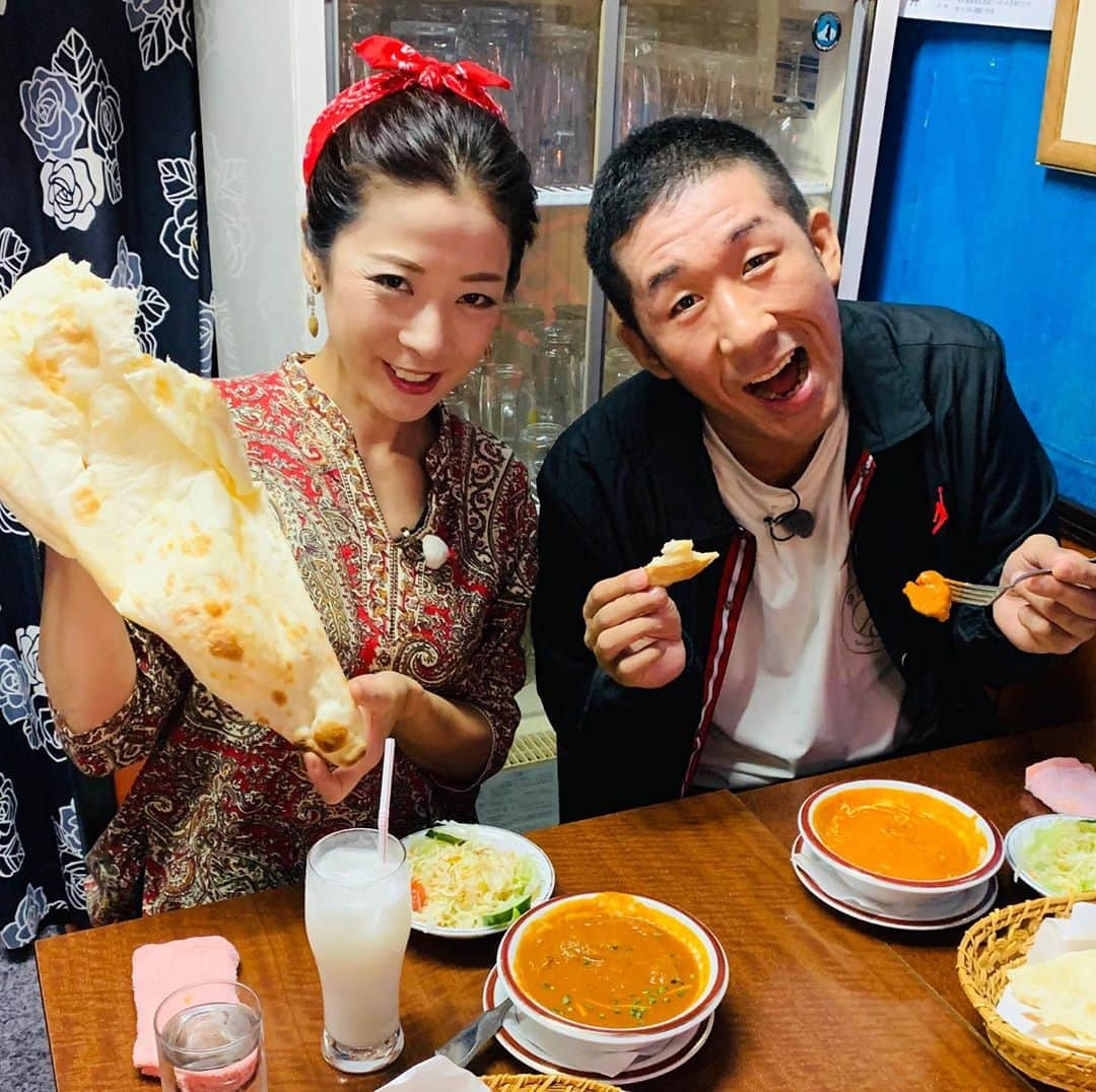 一条もんこさんのインスタグラム写真 - (一条もんこInstagram)「カレー放浪記  サンテレビにて 10月から、毎週水曜日の20時24分〜レギュラー放送が始まりました。 本日のテーマは"ハンバーグカレー"です。  関西地区の皆さま、よろしくお願いいたします、、！！ #カレー放浪記#サンテレビ#レギュラー放送#関西#大阪#curry#カレー#カレー店#旅番組#スパイス#スパイス料理#インドカレー#欧風カレー#スリランカカレー#タイカレー#ミャンマーカレー#世界のカレー#麒麟#田村裕#一条もんこ」10月21日 17時00分 - monko1215