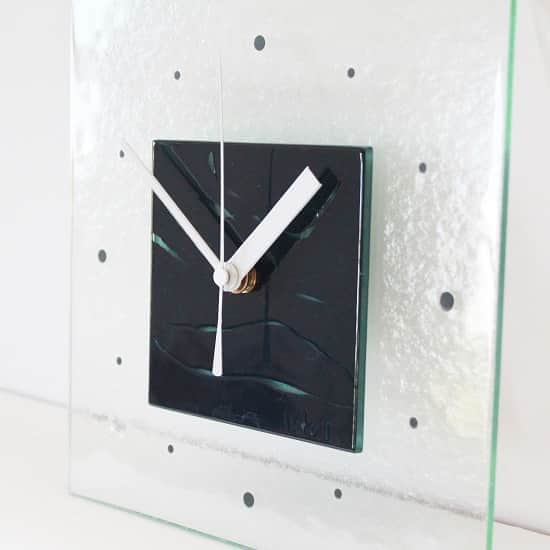 comb de shioさんのインスタグラム写真 - (comb de shioInstagram)「新築祝いや、ご結婚のお祝いにも人気の1点ものアート時計✨ 男の書斎にも、人気です！  あなたも、時計から、アートのある生活、はじめませんか？  #オンラインショップで販売中です  glass art clock by Isako TODA﻿ ﻿ #アートのある暮らし ﻿ #combdeshio﻿ #コムデシオガラス ﻿ #コムデシオ ﻿ #ガラス作家杜多一菜子﻿ #三重県  #三重県津市  #インテリア好きな人と繋がりたい﻿ #インテリアデザイン﻿ #おしゃれインテリア #インテリアアート #壁掛けインテリア #おしゃれな部屋  #抽象画アート #寝室インテリア  #壁掛け時計 #ガラス時計 #新築祝いのプレゼント #結婚祝いのプレゼント  #おうち時間を楽しむアイテム ﻿#インテリア時計  #artist  #interiorart #interiorartwork #artclock #glassclock #japanesecraft #clock」10月21日 17時08分 - comb_de_shio