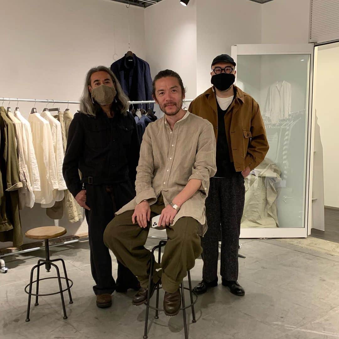 杉原勇武のインスタグラム：「SUS-SOUSの展示会にFPM田中さんと行って来ました。 今回も拘りのある西谷くんワールドで良い展示会でした。」
