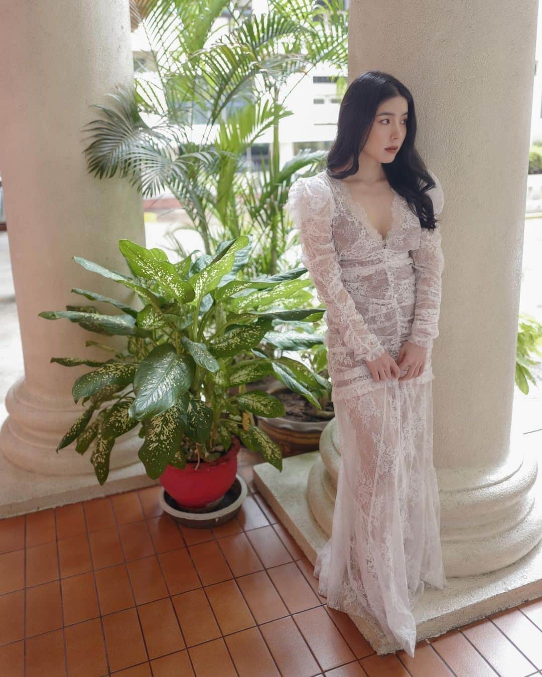 GYEON SEOのインスタグラム：「_* for love and lemon 🍋 . . @weeklyrunway.bkk」