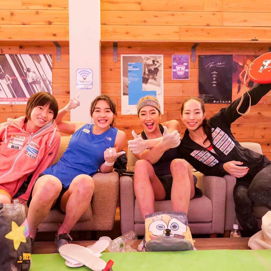 野口啓代のインスタグラム：「great shots😻❣️❣️ @boulderbattle  * * photo by @youstagrum  ————————————— @au_official #大和証券 #セブンイレブン @thenorthfacejp @raffinee_orientalbio #三井不動産 @cowsoapcp #zeta  @c3fit @lasportivajp @petzl_official  @newhale_japan」