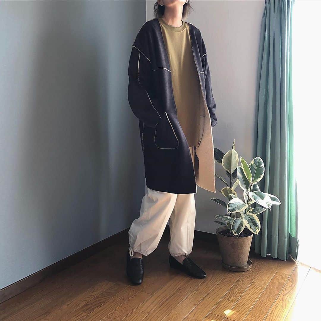 ak_m1120さんのインスタグラム写真 - (ak_m1120Instagram)「@asknowaspinky のロンT着回し☺︎ . . . 肩に入ったタックがポイントのこなれカットソー♡ マスタードカラーが秋っぽい🍁 . . . . tops.denim#asknowaspinky @asknowaspinky  . . . . . #fashion #code #converse #pr #ママコーデ #デニムコーデ #コンバース #ユニクロ #スキニーデニム #マスタード #着回し #ローファー #アズノウアズピンキー #wear更新」10月21日 17時32分 - ak_m1120