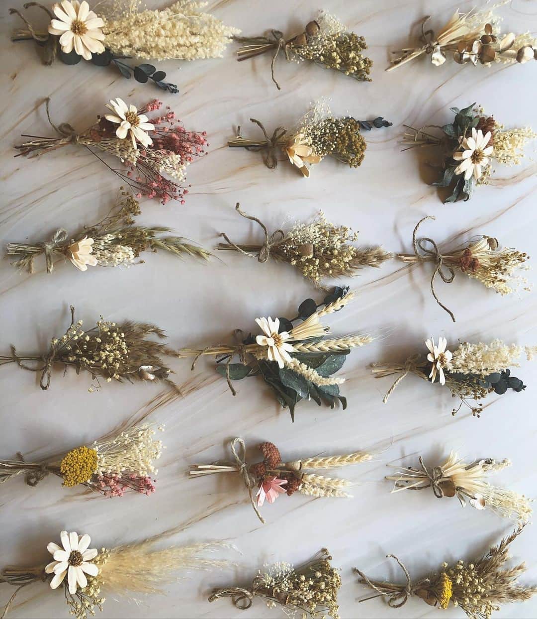 waco⭐️CHACOのインスタグラム：「petit  bouquet🥀」