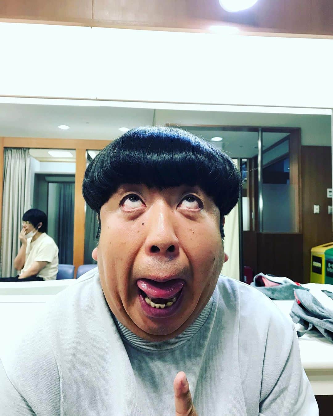 角田晃広さんのインスタグラム写真 - (角田晃広Instagram)「本日、21日（水） 『バナナサンド』に東京03！ TBSにて23:56～24:55。 爆上がりさせていただきました！ 是非みてください。  #東京03#バナナサンド#収録終わりの日村さん」10月21日 18時13分 - akihiro_kakuta