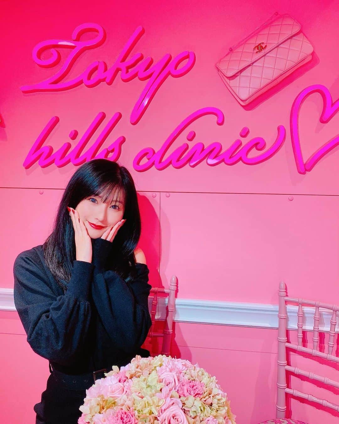谷川愛梨のインスタグラム：「: @tokyo_hills_clinic さんへ🐣💛 私は、ベビーピーリング+美肌トリートメントのケアを 月1で継続して受けていますっU^ェ^U 最近、季節の変わり目で 肌の調子がよくなかったけど メンテナンスして頂いて すぐに良くりました🙇‍♀️✨感動♡ いつもありがとうございますっ♡」