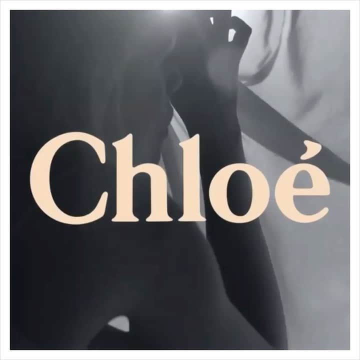 JO BAKERのインスタグラム：「L U C Y • B O Y N T O N 🇬🇧 Dreamy...carefree ...au natural #LucyBoynton  Soft #rose and #tangerine @chloe Eau de Parfum and a new Eau de toilette ...,oozing #freespirited #femminity .... new scent OUT NOW!  Director #jonathanalric  Stylist #camillebidaultwaddington  Hair #damienboissinot  Makeup by me #jobakermakeupartist  Tap for tags... #chloegirls」
