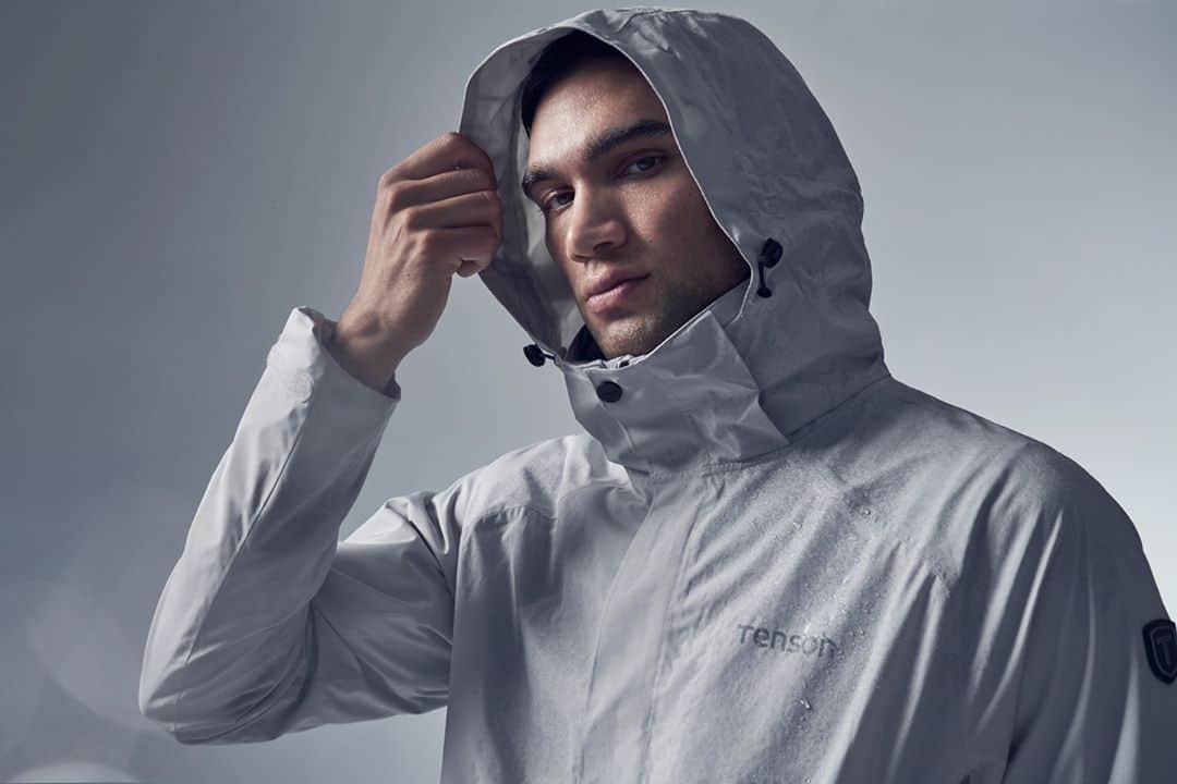テンソンのインスタグラム：「Don't get caught unprepared. 🌧⁠ ⁠ At tenson.com we offer a wide selection of waterproof and windproof rainwear to keep you protected from the weather! ⁠ #tenson1951 #theswedishoutdoorbrand #awayofliving」