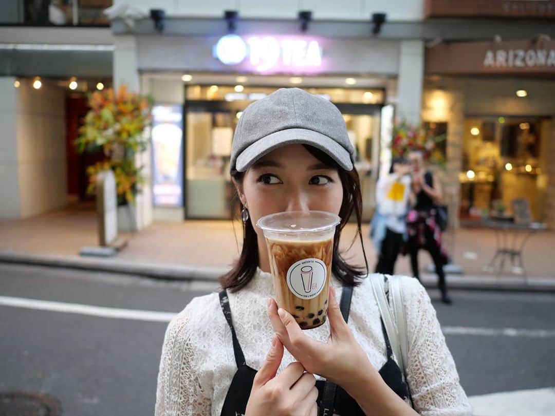 のインスタグラム：「タピオカ1年くらい飲んでない気がする  ホットのタピオカ好き✌️」
