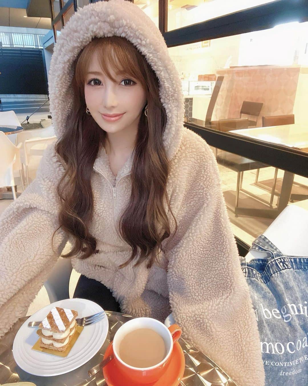 桃華絵里のグルメインスタ