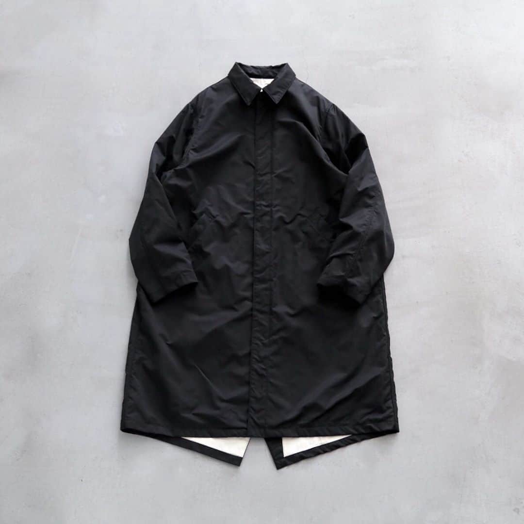 のインスタグラム：「［#20AW］ itten. / イッテン "itten 16 Bal Collar Coat" ¥60,500- _ 〈online store / @digital_mountain 〉 https://www.digital-mountain.net/shopdetail/000000012547/ _ 【オンラインストア#DigitalMountain へのご注文】 *24時間受付 *15時までご注文で即日発送 *1万円以上ご購入で送料無料 tel：084-973-8204 _ We can send your order overseas. Accepted payment method is by PayPal or credit card only. (AMEX is not accepted)  Ordering procedure details can be found here. >>http://www.digital-mountain.net/html/page56.html  _ #itten. #イッテン _ 本店：#WonderMountain  blog>> http://wm.digital-mountain.info _ 〒720-0044  広島県福山市笠岡町4-18  JR 「#福山駅」より徒歩10分 #ワンダーマウンテン #japan #hiroshima #福山 #福山市 #尾道 #倉敷 #鞆の浦 近く _ 系列店：@hacbywondermountain _」
