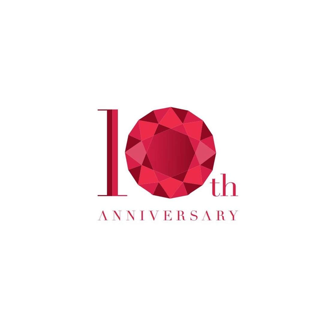 のインスタグラム：「💎NEWS💎⠀ ⠀ 11/23(月) 10周年記念シングル「AS ONE」配信リリース決定！⠀ ⠀ 11/28(土)⠀ predia 10th Anniversary Live ~AS ONE~ @ TSUTAYA O-EAST 開催決定！⠀ ⠀ 2020/1/27(水)⠀ New Album「10ct」リリース決定！ ⠀ #PRedia #ASONE  #10ct #predia10ct」